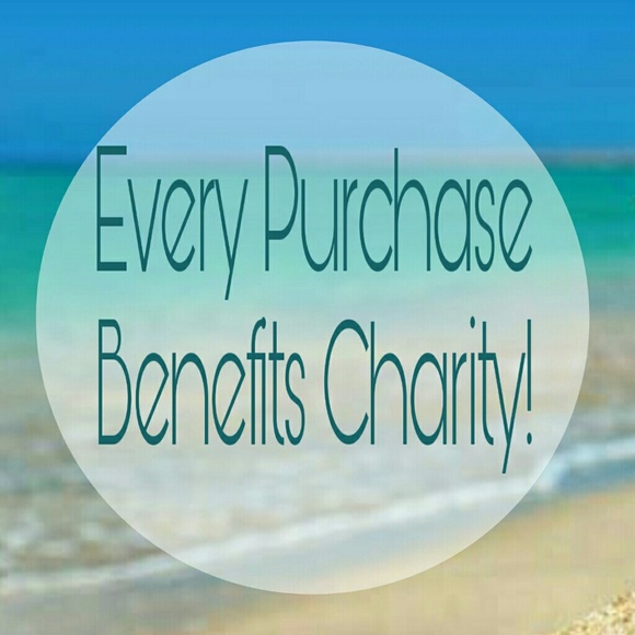 🌴Meet your Posher🌴 - Picture 4 of 6